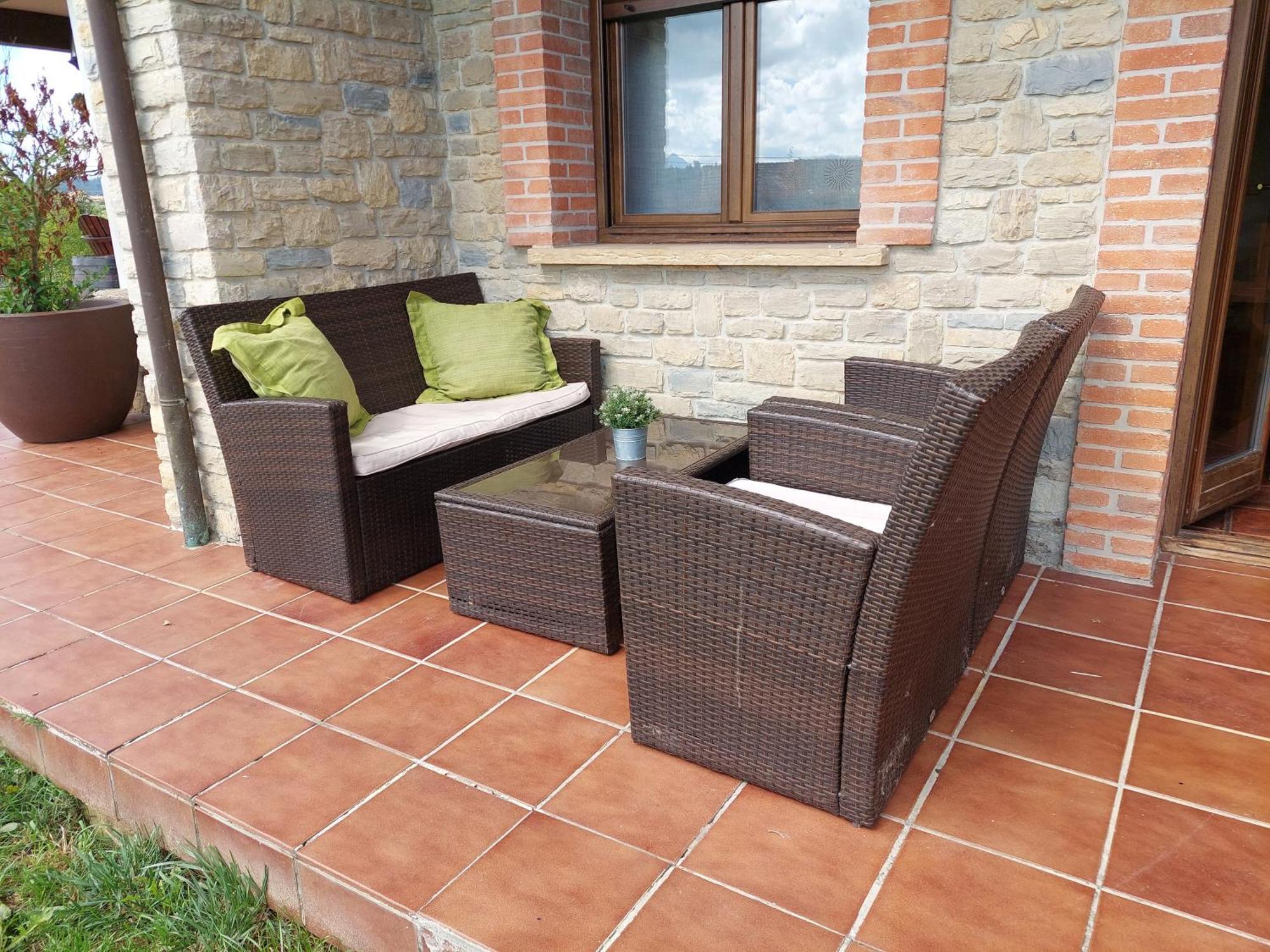 Villa Tiviti Oviedo Exterior photo